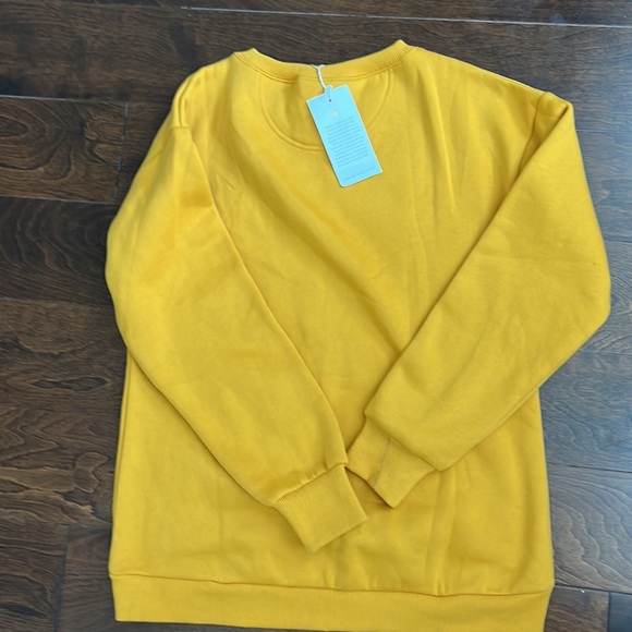 Buff Bunny Sweat shirt, XS but fit small and medium - Picture 4 of 4